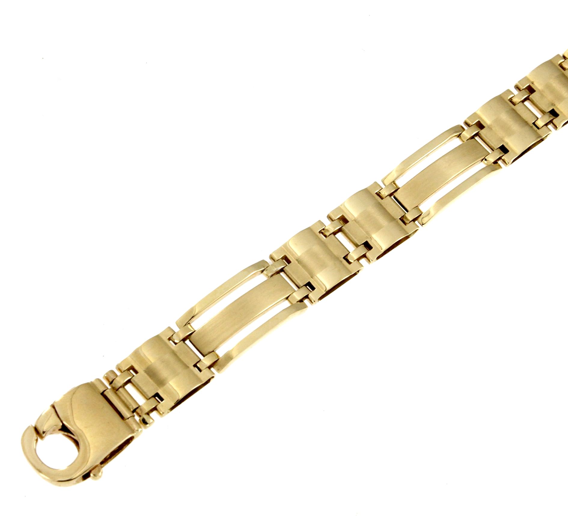 # 4615 Men Gold Bracelet